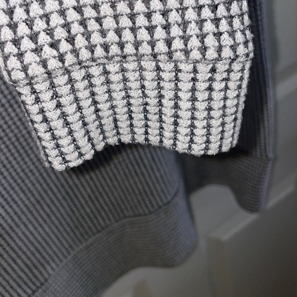 Cardigan - Picture 8 of 8